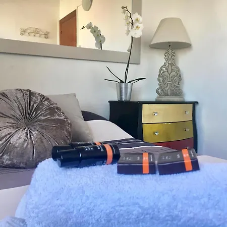 Hostel Erandi Ramblas Barcelona